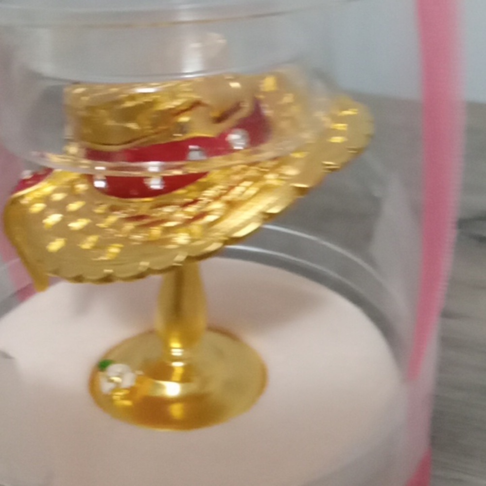 Estee Lauder Solid Perfume Compact - Picture 3 of 3